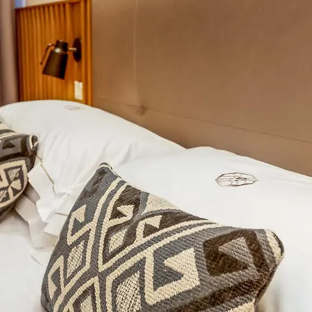 Colonna 24 Luxury In Near 5 Terre 4* 韦内雷港