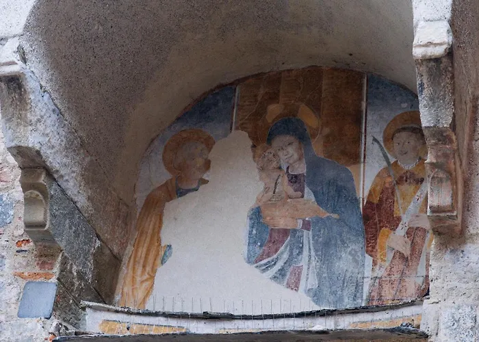 Colonna 24 Luxury In Near 5 Terre Oda ve Kahvaltı 4*